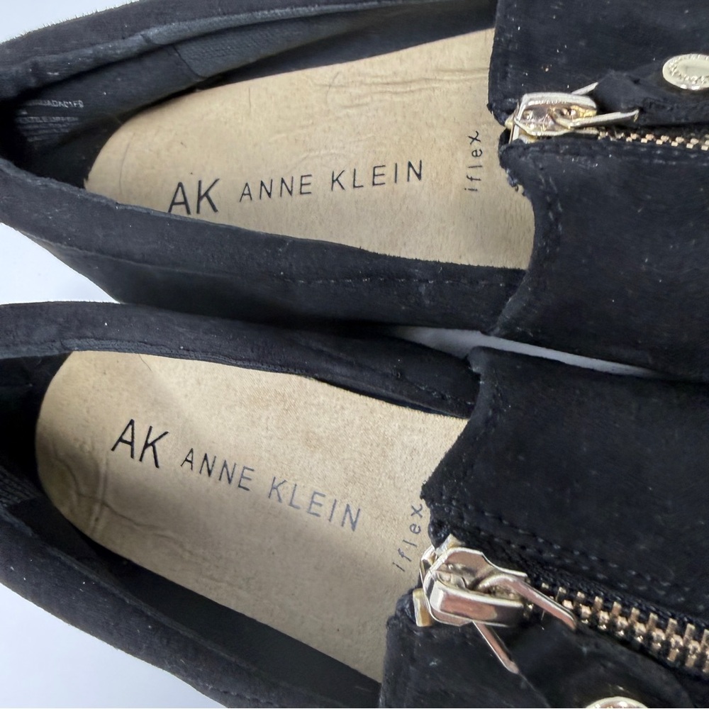 Anne Klein Jada Black Faux Suede Zipper Accent Detail Slip-On Shoes Size 10 - Picture 5 of 13